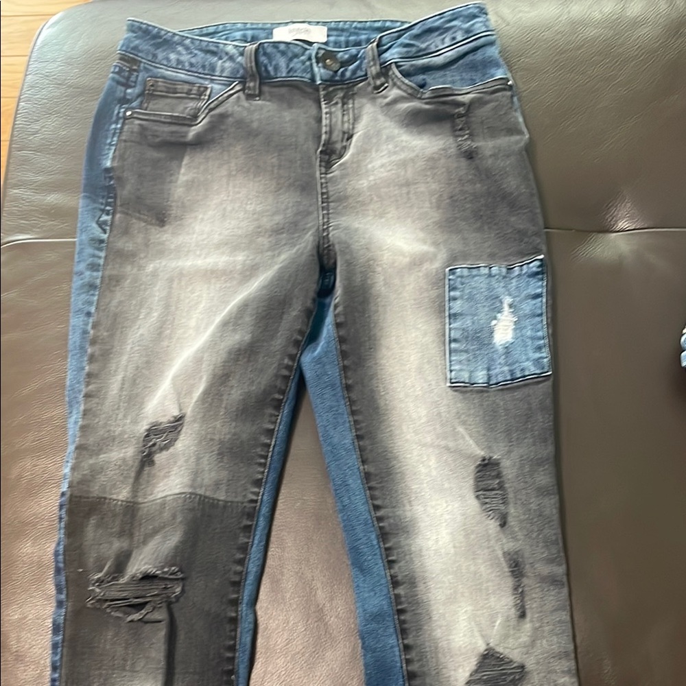 Kensie Blue and Gray Skinny Jeans Distressed Style